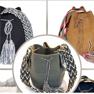 NWOT Handmade in Colombia WAYUU Black Woven Bag - Black